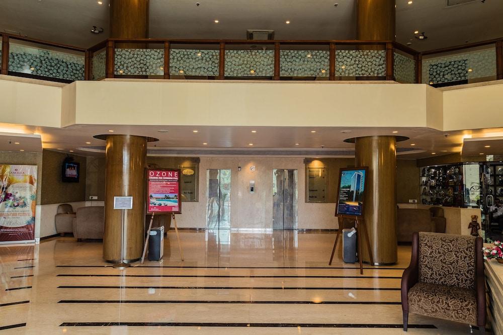 The Residence Hotel & Apartments - Interior Entrance