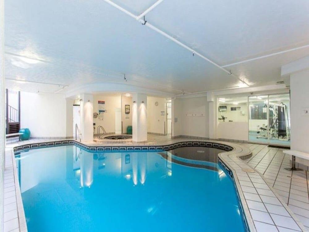 Aegean Apartments - Indoor Pool