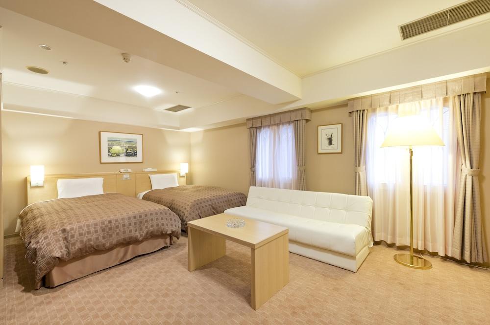 Hotel Sunroute Sapporo - Featured Image