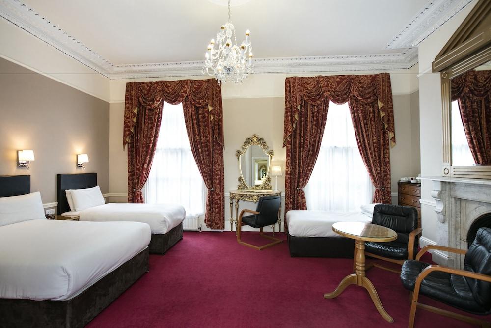 Harcourt Hotel - Room
