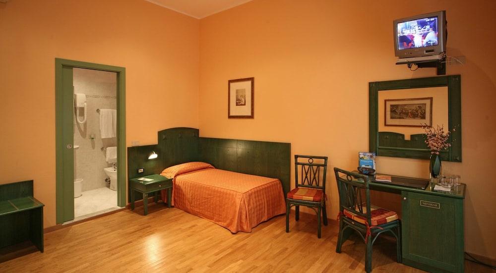 Hotel Bologna - Room