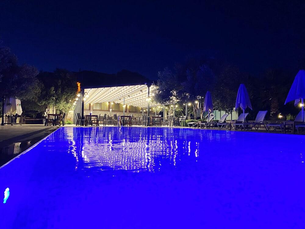 Assos Park Hotel - Outdoor Pool
