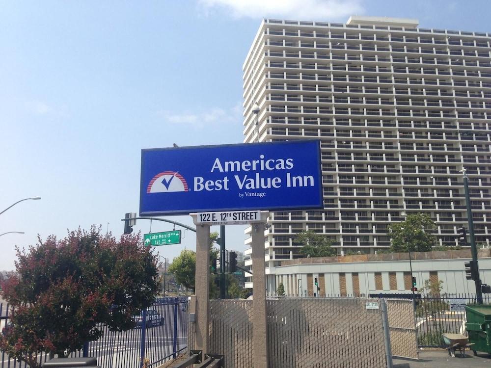 Americas Best Value Inn Oakland Lake Merritt - Exterior