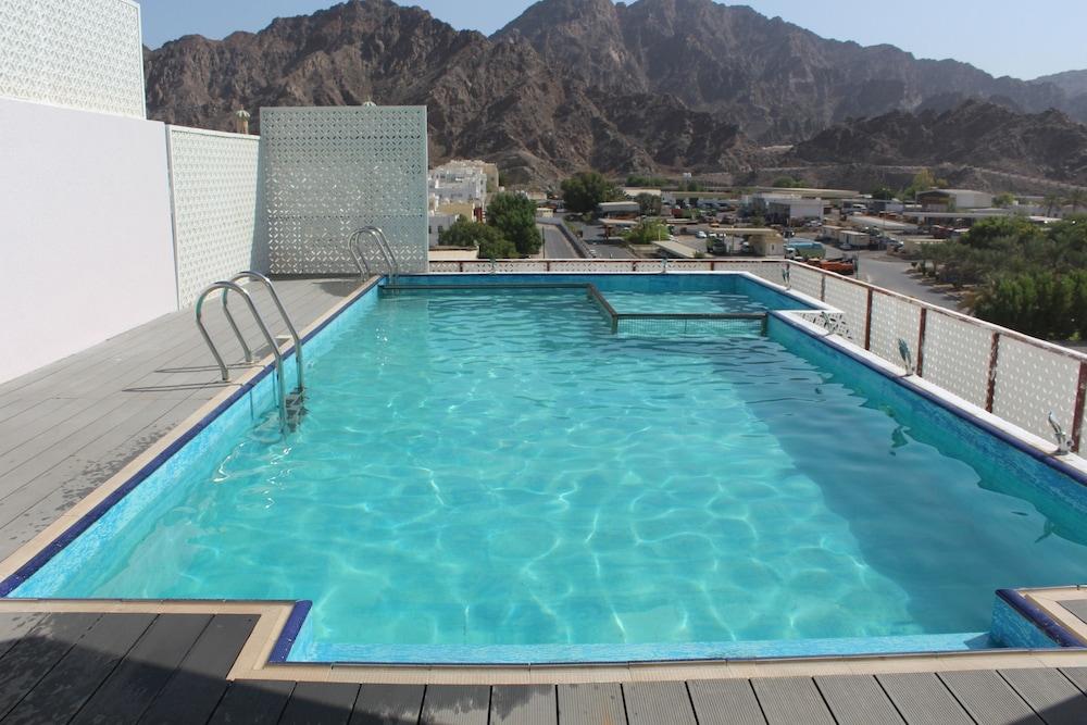Delmon Hotel Apartments - Outdoor Pool