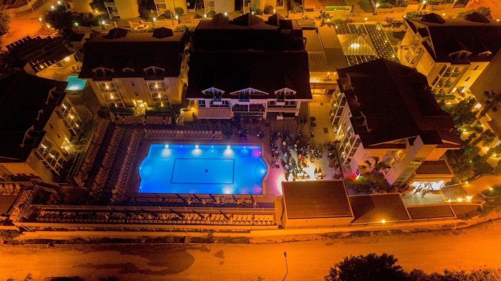 Aes Club Hotel - Aerial View