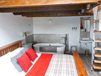 The Granary - Guestroom