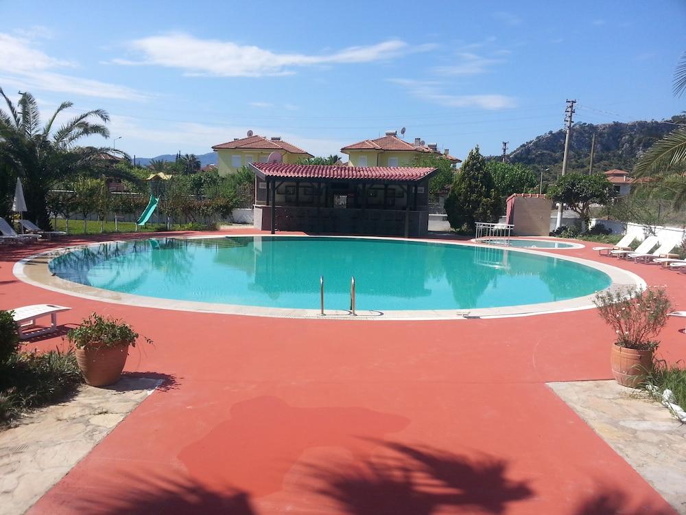 Palmeden Hotel - Outdoor Pool