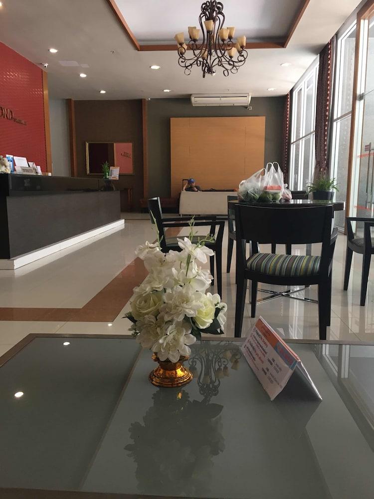 Siam Diamond Resident - Lobby