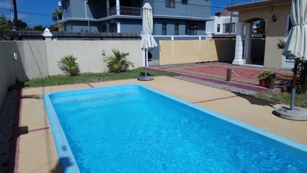 Villa Zariss - Outdoor Pool