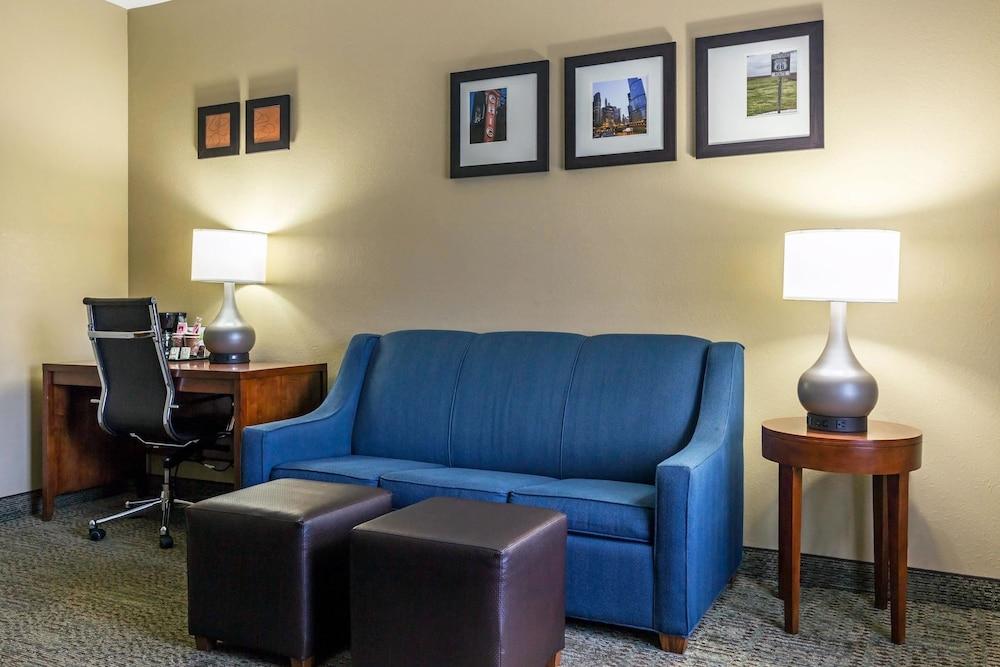 Comfort Suites near I-80 and I-94 - Featured Image