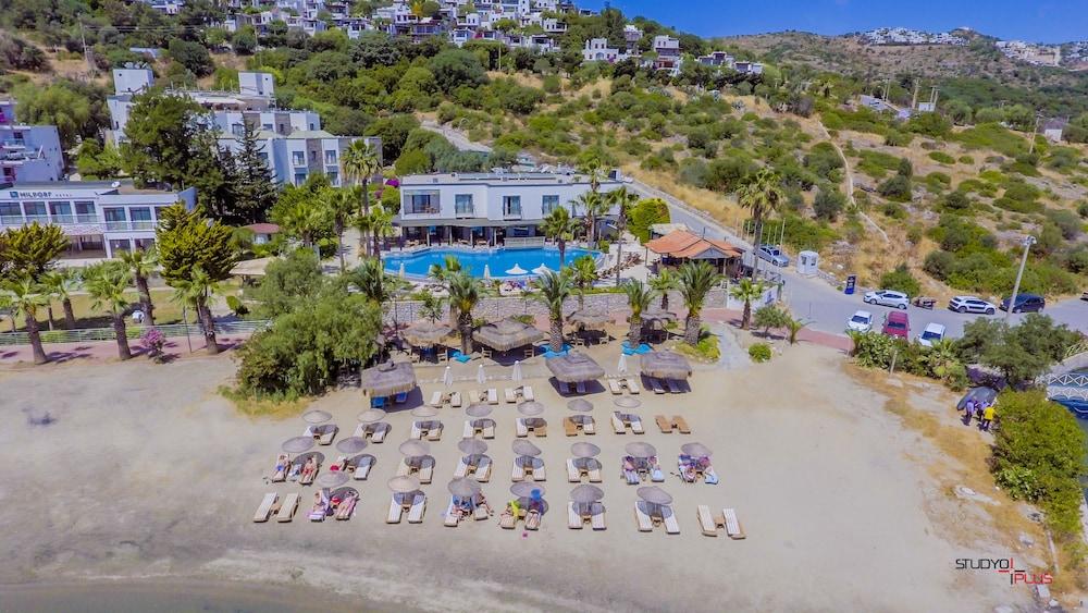 Costa 3S Beach - Aerial View
