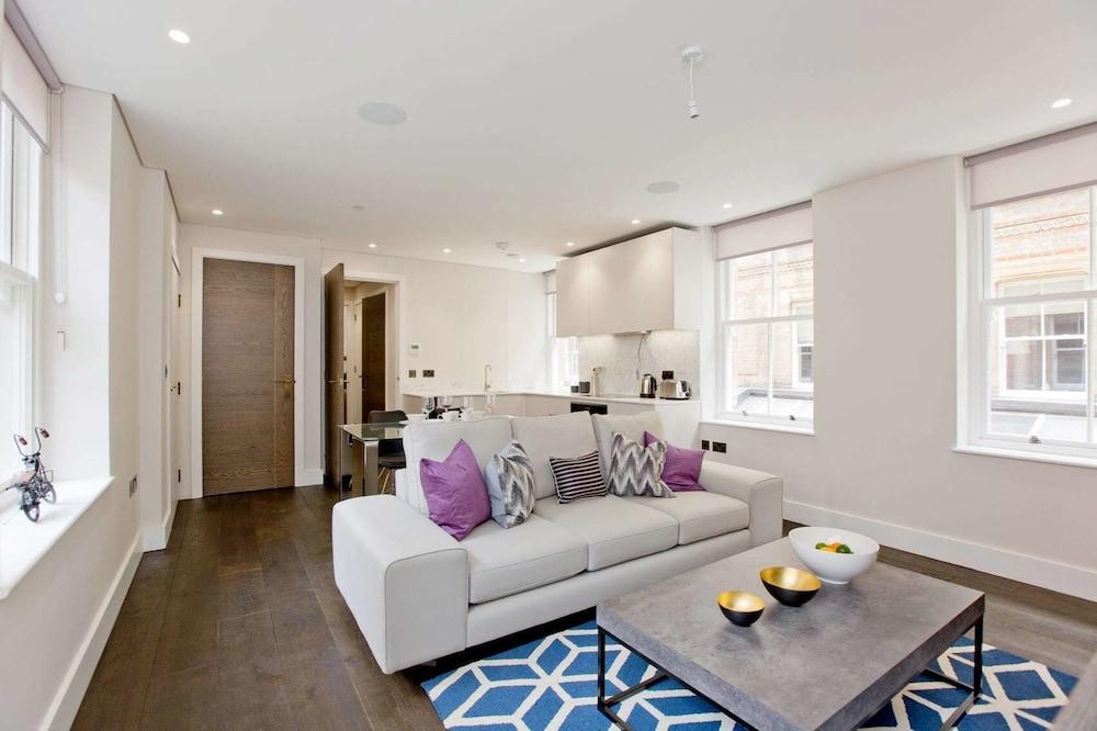 Luxury Holborn 1 Bedroom Flats - Featured Image