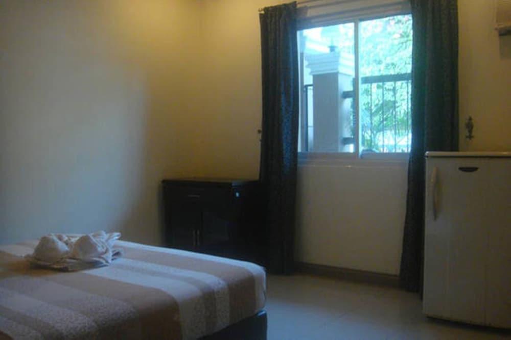Balibago Villa Hotel - Room