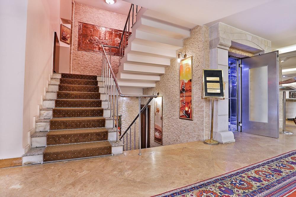 The Istanbul Hotel - Lobby