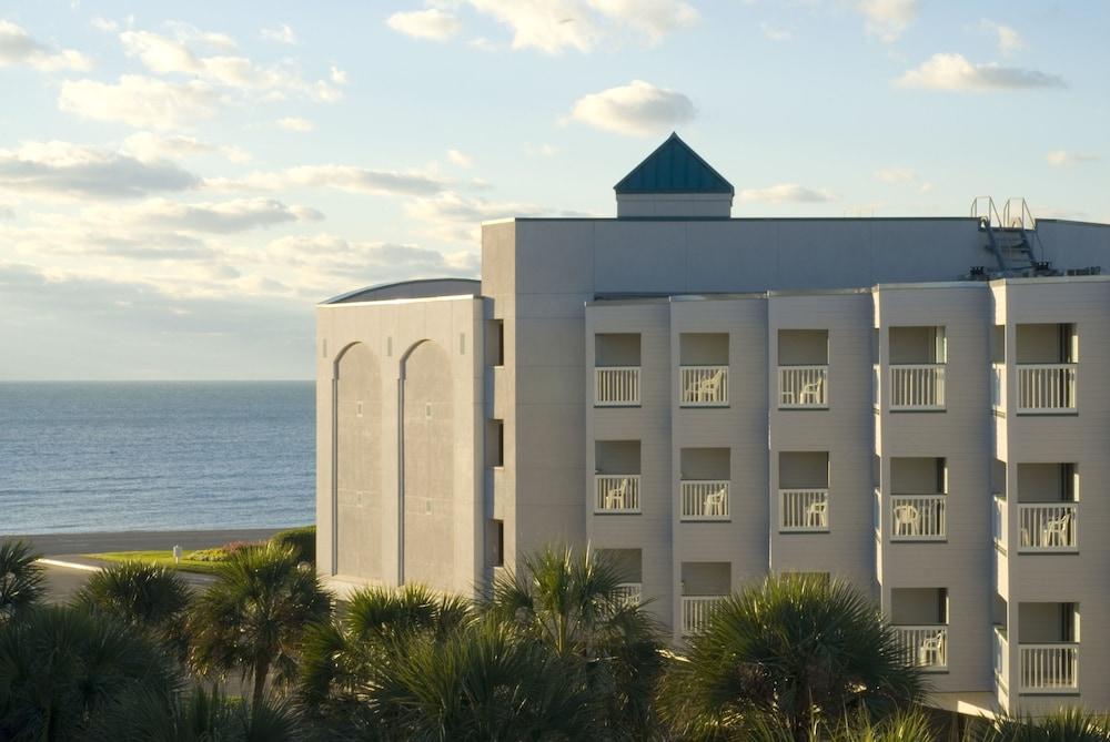 Casa Del Mar Beachfront Suites Onsite Team - Exterior