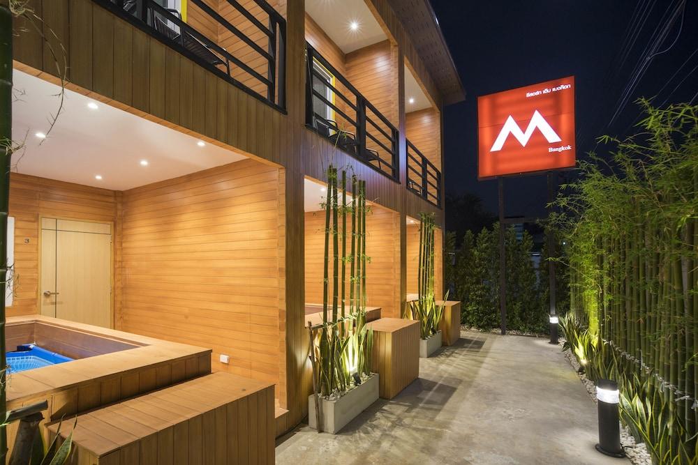 The M Pool Villas Bangkok - BTS Ekkamai - Exterior