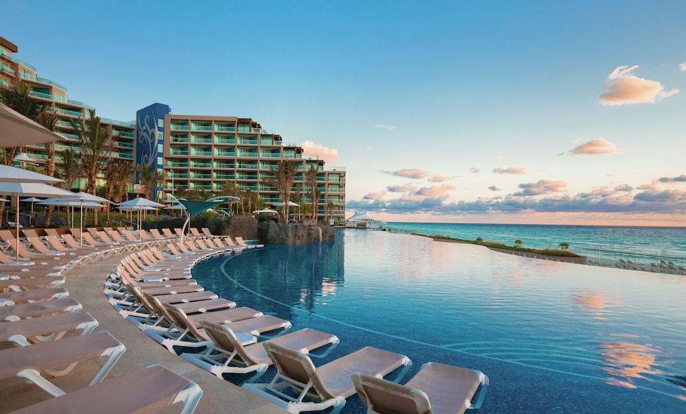 Hard Rock Hotel Cancun - All Inclusive - Infinity Pool
