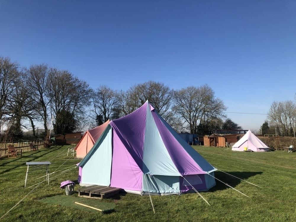 Fully-equipped Bell Tent 2 - Featured Image