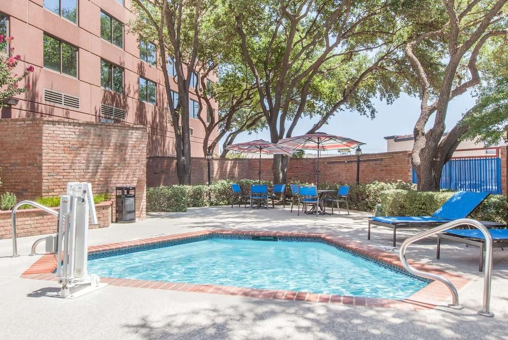 Sonesta Suites Dallas Park Central - Outdoor Pool