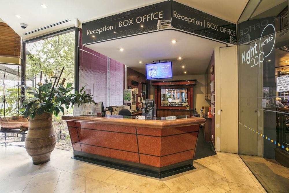 Nightcap at Matthew Flinders Hotel - Reception