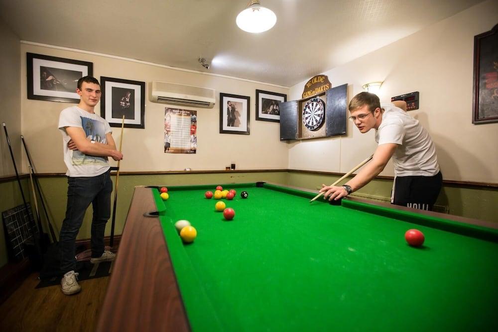 The Cheviot Hotel - Game Room