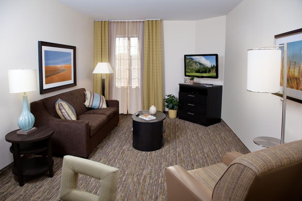 Candlewood Suites North Little Rock, an IHG Hotel - Room
