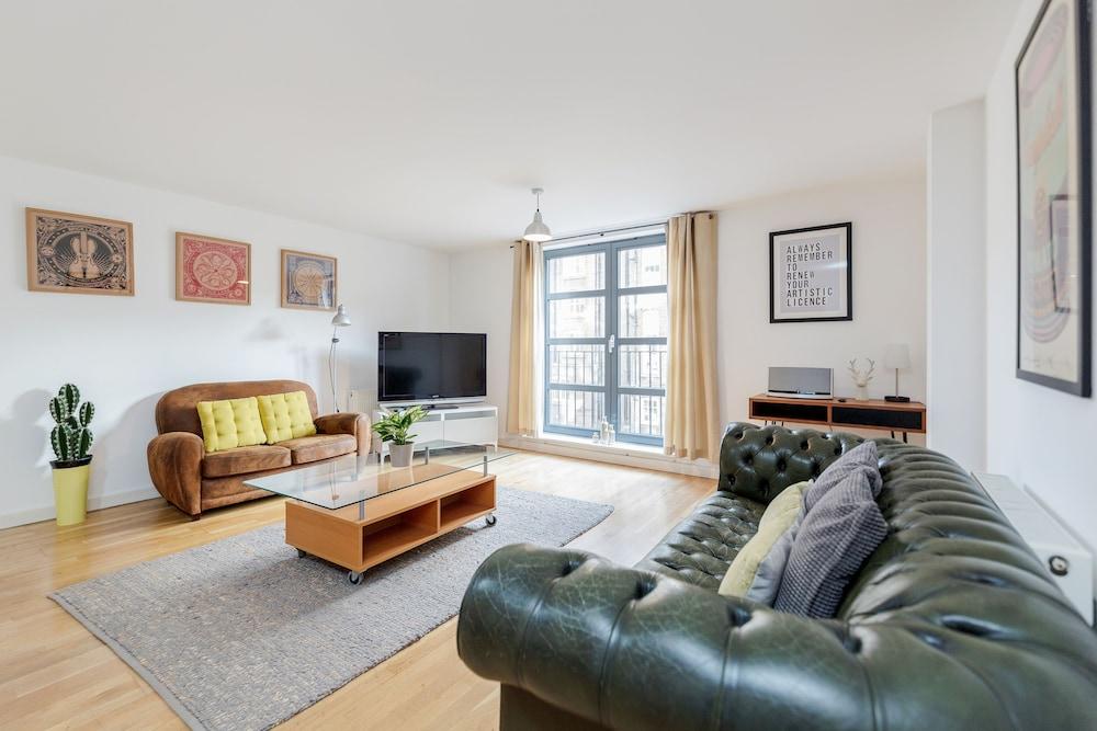 The Bateman's Shoreditch 2 Bed Flat by BaseToGo - Featured Image