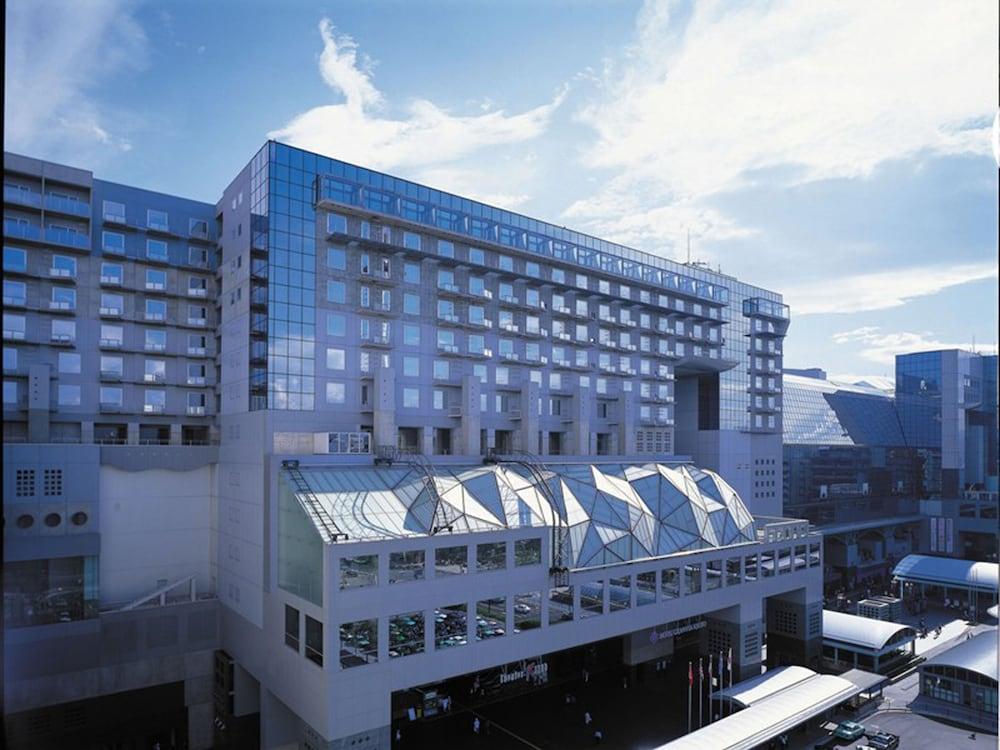 Hotel Granvia Kyoto - Featured Image