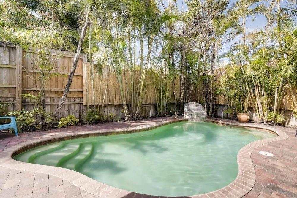 West Palm Beauty With Private Pool 4 Bedroom Home by Redawning - Pool