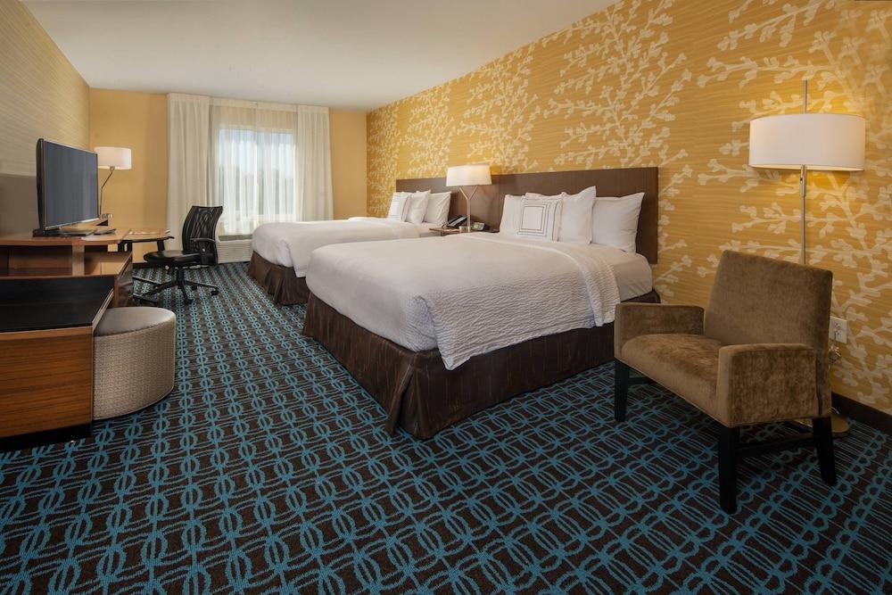Fairfield Inn & Suites by Marriott at Dulles Airport - Featured Image