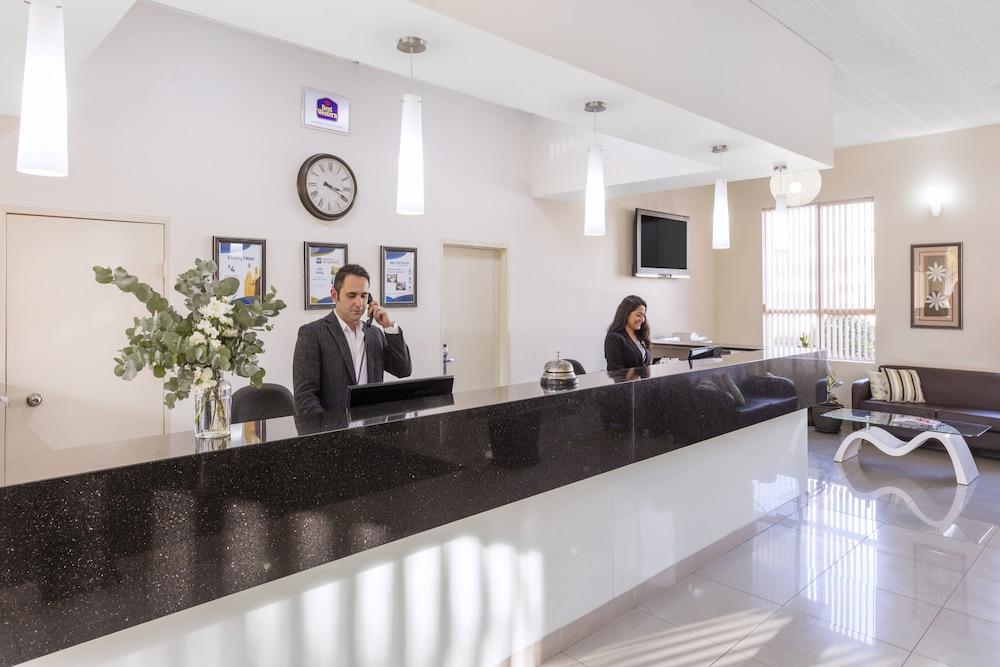 Central Motel & Apartments, Best Western Signature Collection - Reception