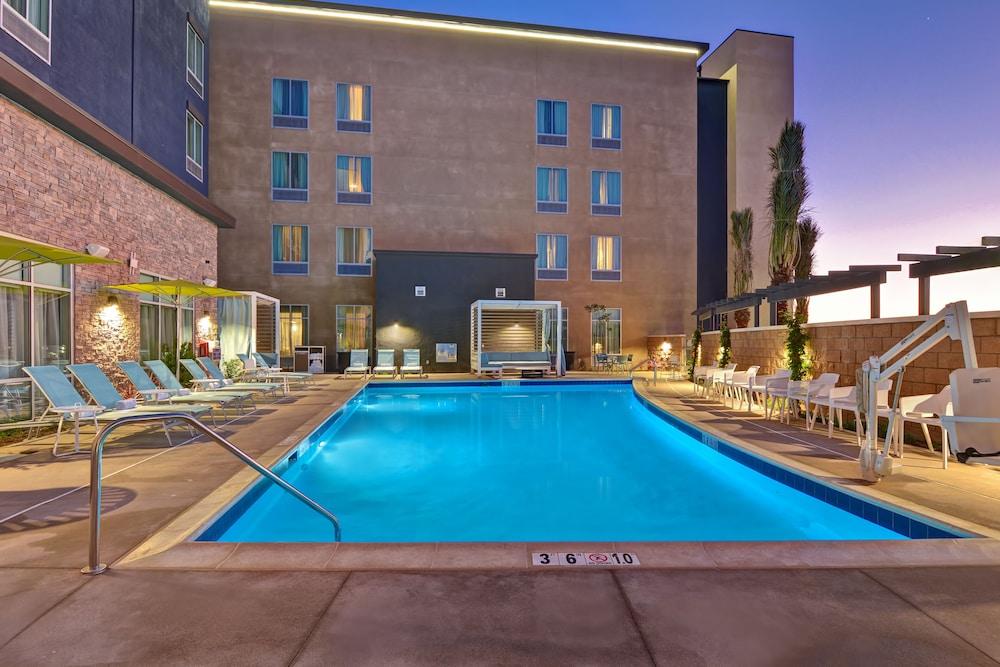 Homewood Suites by Hilton Chula Vista-Eastlake - Pool