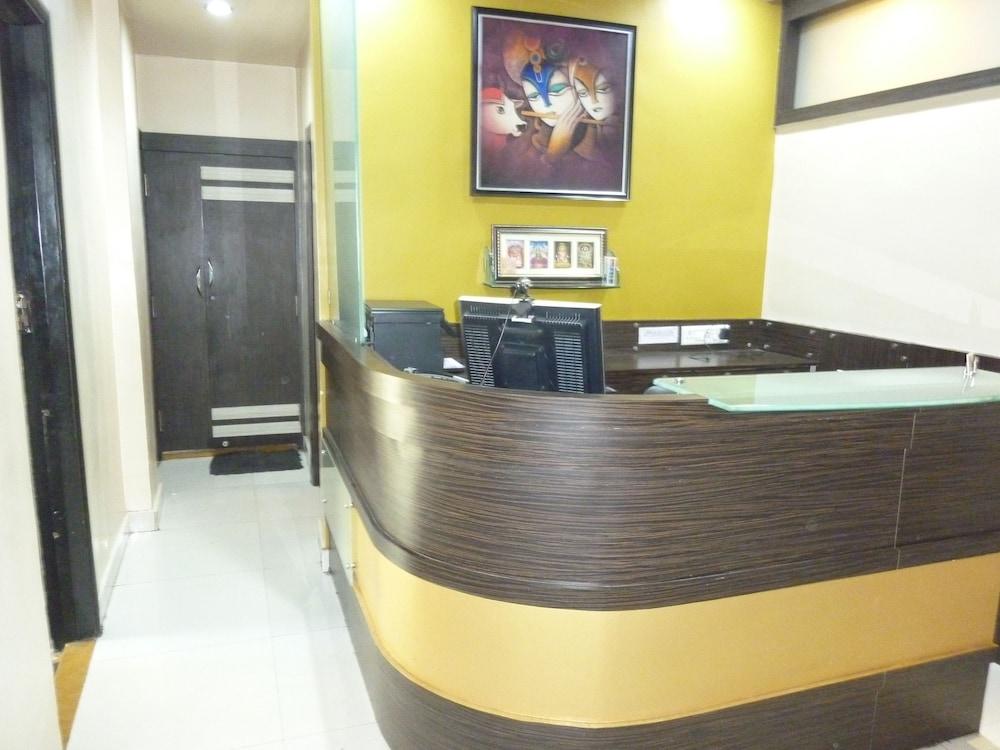 Hotel Pavitra - Reception