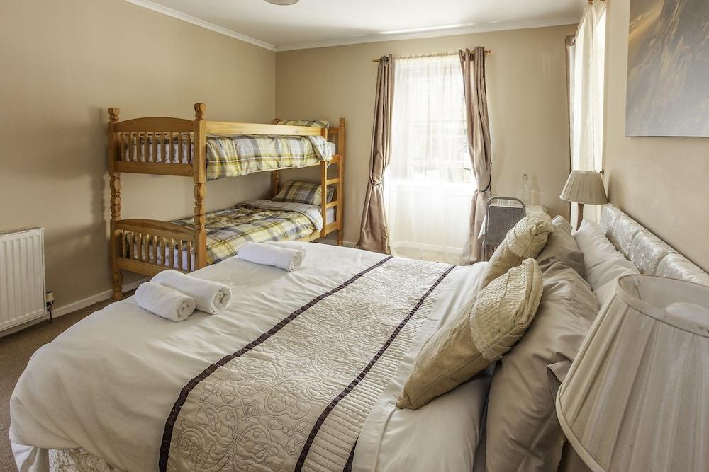 Doune Bed and Breakfast - Featured Image