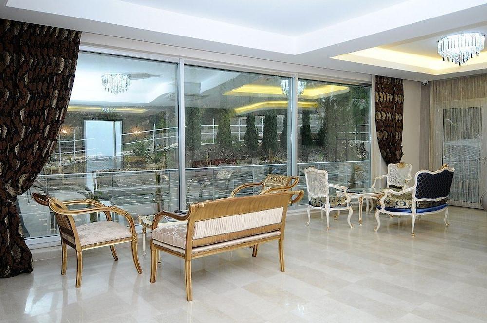 Teras Aqua Park Hotel & Spa - Lobby Sitting Area