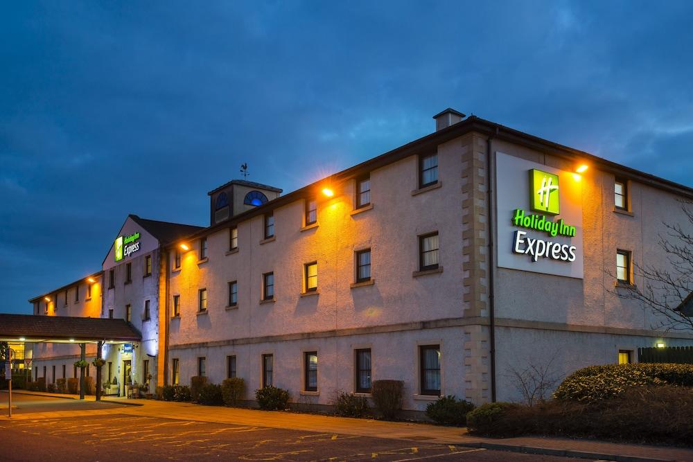 Holiday Inn Express Perth, an IHG Hotel - Exterior