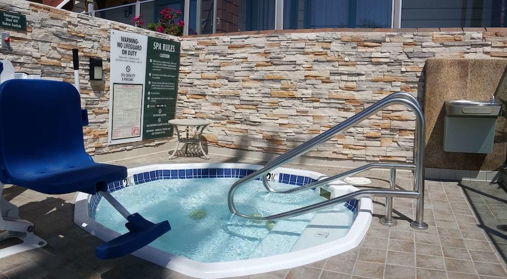 Best Western Plus Dana Point Inn-by-the-sea - Outdoor Spa Tub