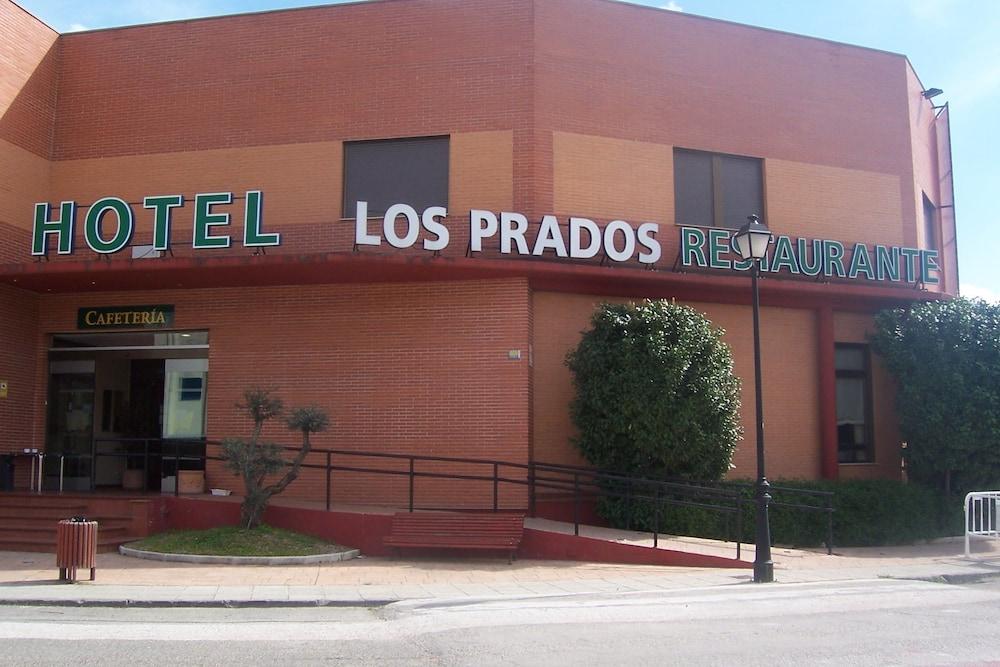 Hotel Restaurante Los Prados - Featured Image