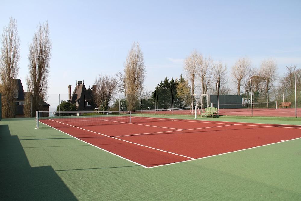 هوتل ريستورانت لو بالفيو - Tennis Court