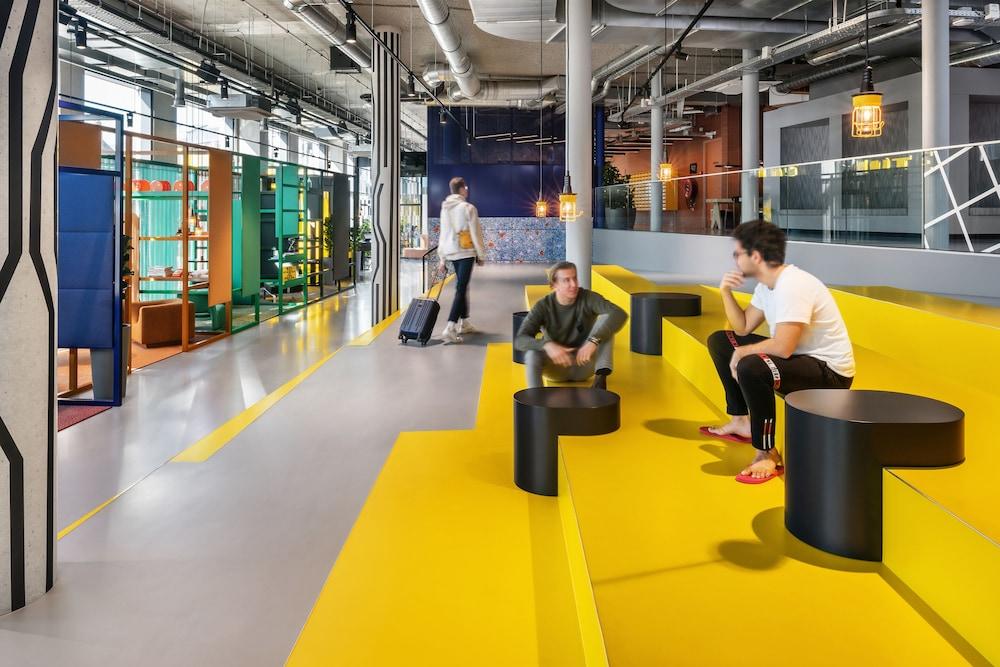 The Social Hub Delft - Lobby