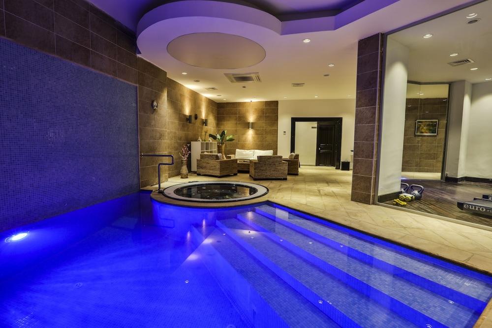 Hotel Vita Bella Resort & Spa - Indoor Pool