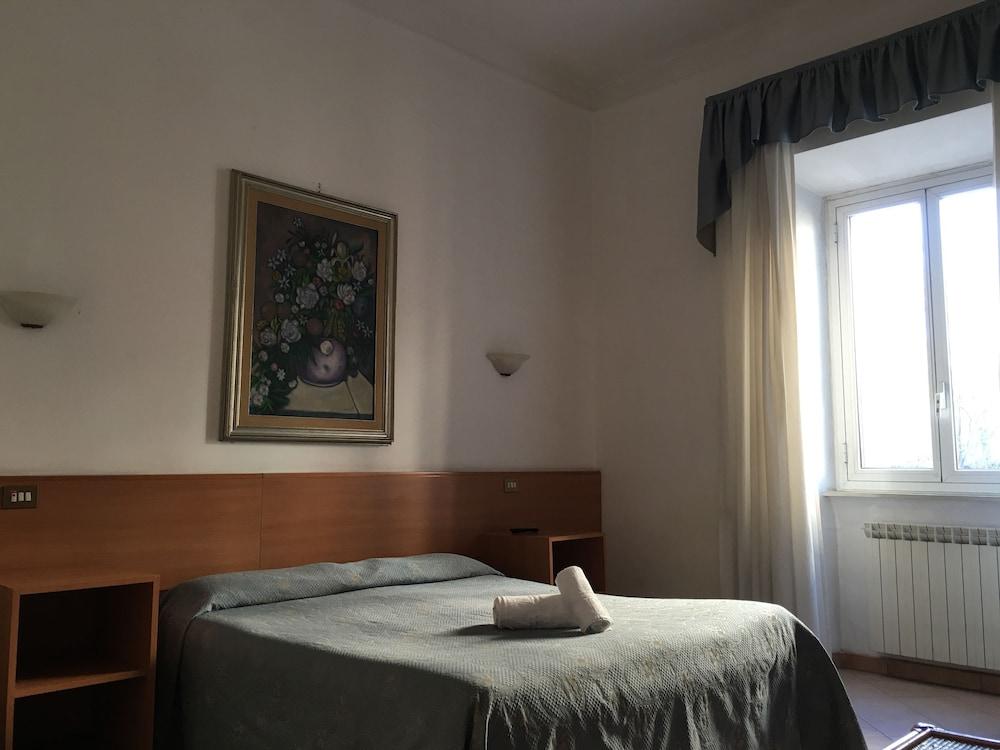 Hotel Bolognese - Room