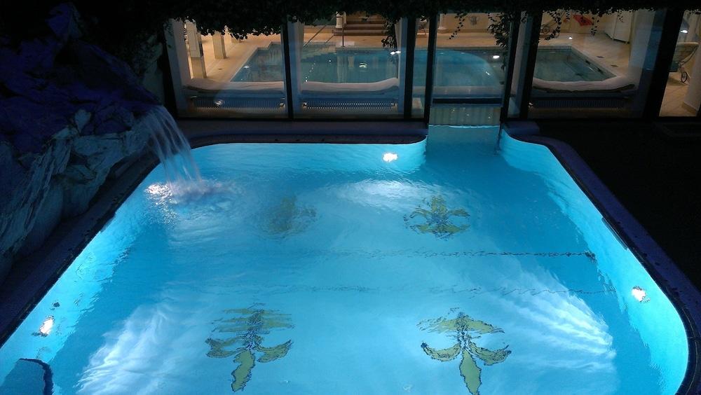 فندق وسبا فونتيناي - Outdoor Pool