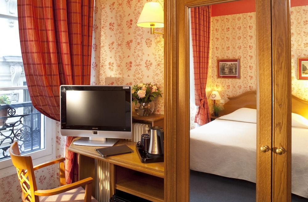 Hotel De Fleurie - Room
