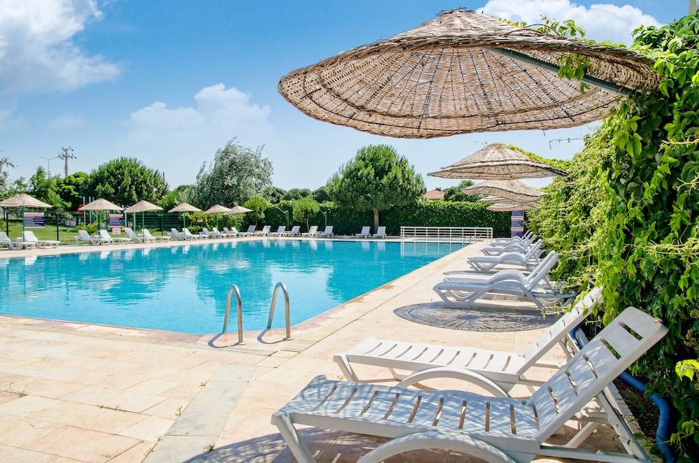 Entur Thermal Resort & Spa Hotel - Outdoor Pool