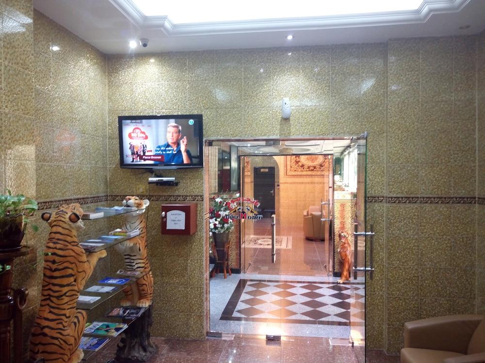Tiger Home Hotel Apartment - Check-in/Check-out Kiosk