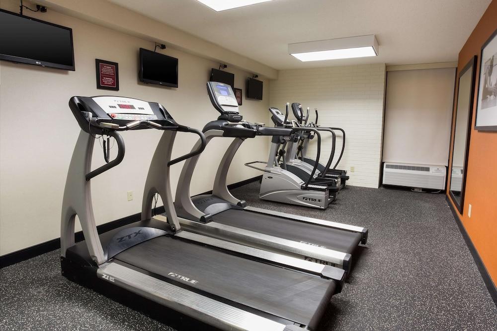 Drury Inn & Suites St. Louis Airport - Fitness Facility