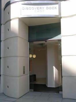 NY-LON Corporate Apartments - Interior Entrance