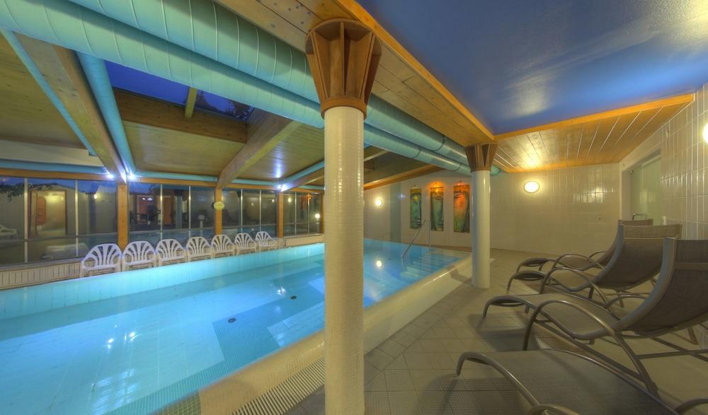 1A Landhotel Schicklberg - Indoor Pool