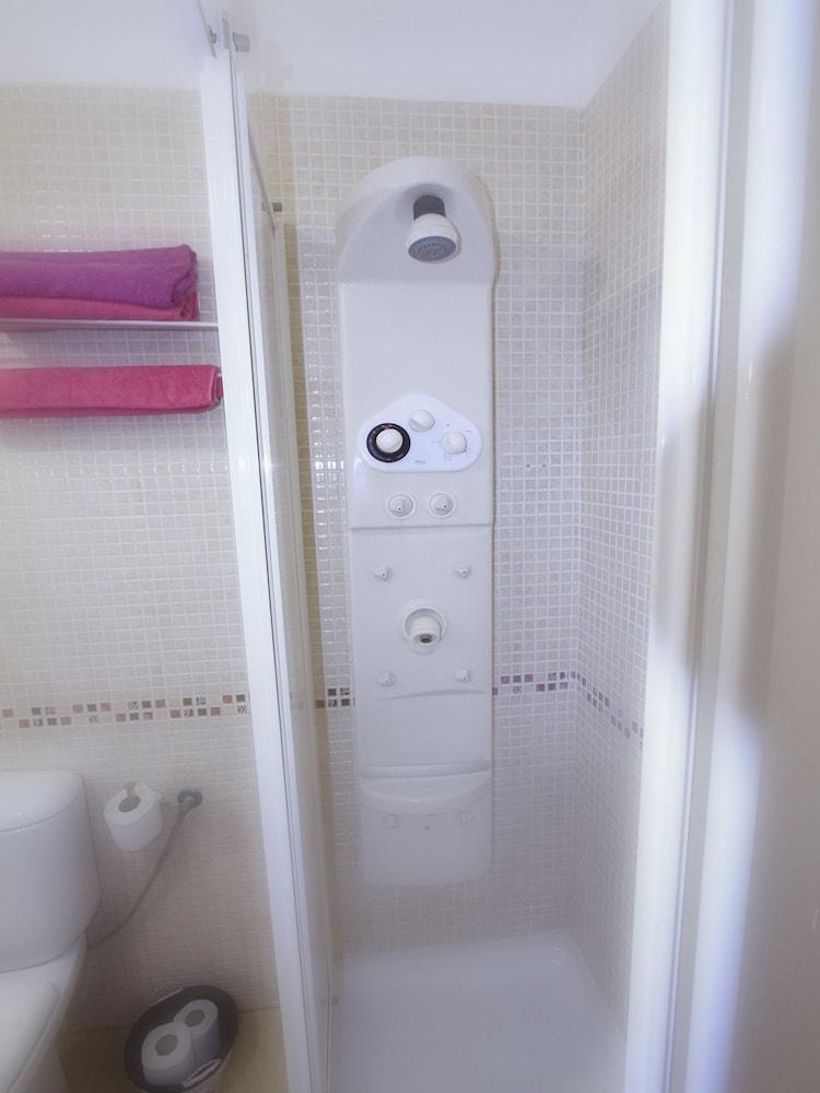 أبارتامنتوس أوديلوت - Bathroom Shower